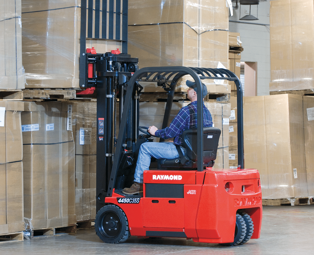 What are the OSHA guidelines for Forklift batteries and charging?